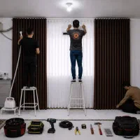 نصب پرده /اتو کشی/تنظیم / در کمترین زمان