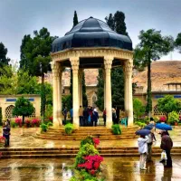 تور گروهی شیراز هر روز گشت با قطار هتل شیک