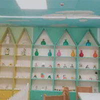 نقاش و نویسنده کتاب کودک