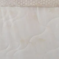 تشک دو نفره هست یه لایه ابر جداگانه روش هست