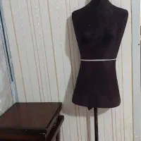 مانکن نیم تنه پایه دار