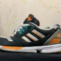 کتونی zxساموا.  مزایکی  زیر قیمت