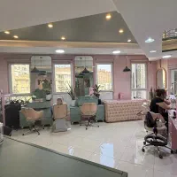 اجاره میز ناخن و تخت مژه