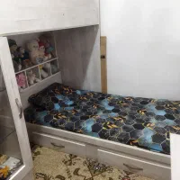تخت دو طبقه