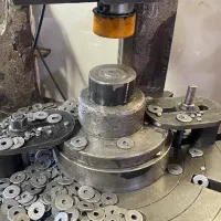 استخدام نیروی پرسکار ضربه ای