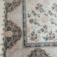 دو تخته فرش سفید