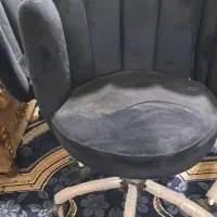 دو عدد صندلی چرخ دار جک دار هست مدل صدفی