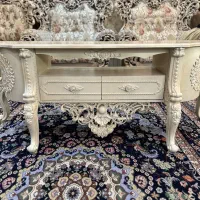 میز تلویزیون سلطنتی