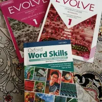 کتاب زبان 1 Evolve