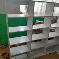 قفسه چوبی