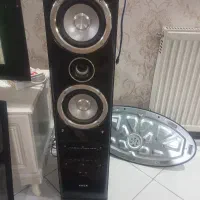 یک جفت اسپیکر RoCK همراه محافظاش