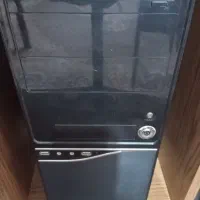 کامپیوتر همراه مانیتور و کیس و کیبورد