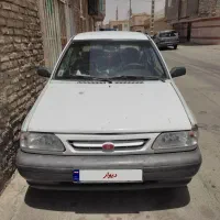 پراید سفید 82