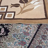 یک عدد فرش کرم قهوه ای