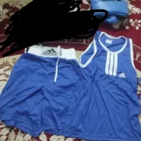 لباس و کلاه بوکس