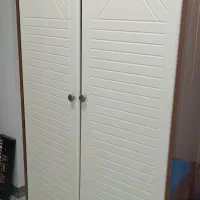 تخت و کمد کاملا سالم تخفیف داده میشود