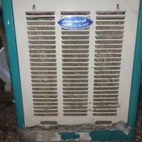 کولر آبی نیازمند تعمیر