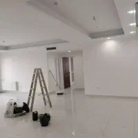 نصب انواع کاغذ دیواری و پوستر و طراحی ساختمان