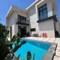 ویلای-ساحلی-340متری-استخردار