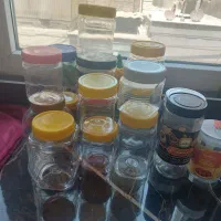 هفده عدد ظرف پلاستیکی برای چای یا ادویه و عسل