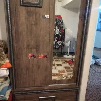 کمدلباسی آرایشی