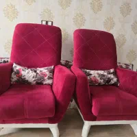 دو مبل تک نفره+میز وسط