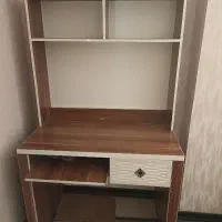 میز کامپیوتر سالم