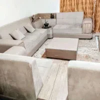 مبل کلاسیک ۹ نفره و فرش ۱۲متری و ساعت ایستاده و...