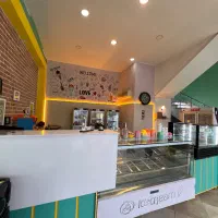 تاپینگ بستنی و فریزر
