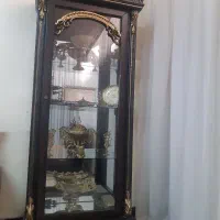 بوفه و ساعت دیواری نو نو به علت انتقالی