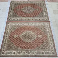 دوعدد قالیچه ماهی تبریز ۵۰رج گل ابریشم