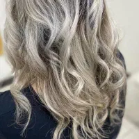 میکاپ صورت ۳۸۰ هزارتومان تعدادمحدود
