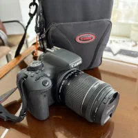 فروش فوری Canon 750D در حد نو+لنز55mmفقط۲۵۰۰شات