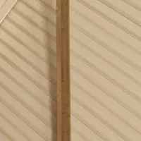 قرنیز دیواری. درب سرویس بهداشتی