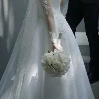 لباس عروس در حد نو