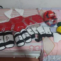 ست کامل وسایل تکواندو درحد نو سایز ۳ سه میلیون