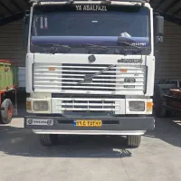 تریلی کشنده F12