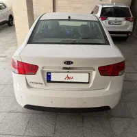 سراتو ۲۰۰۰ سایپا سفید
