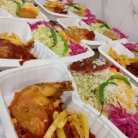 استخدام آشپز و کمک آشپز