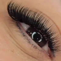 کاشت و اکستنشن حرفه ای مژه