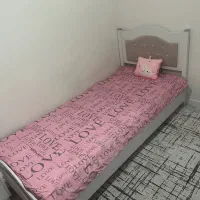 تخت یک نفره