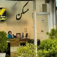 مغازه بر خیابان لواسانی