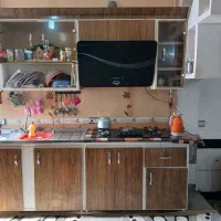 کابینت نو و تمیز سه متر بالا و سه متر پایین