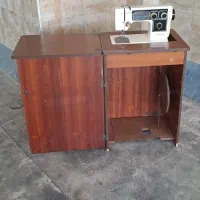 چرخ خیاطی حرفه ای با میز مخصوص