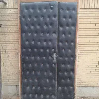 درب ورودی با چهارچوب