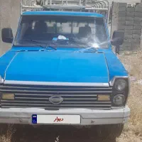 ماشین نیسان آبی مدل ۹۱/+ دوگانه سوز می‌باشد