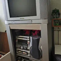 تلویزیون پاناسونیک اصل با میز