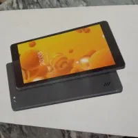 تبلت جی ال ایکس اف هشت(۸) دارای جعبه