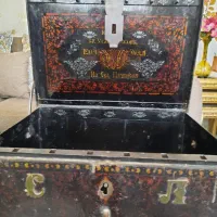 صندوق قدیمی