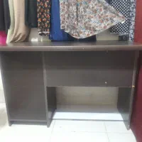 میز سه کشویی